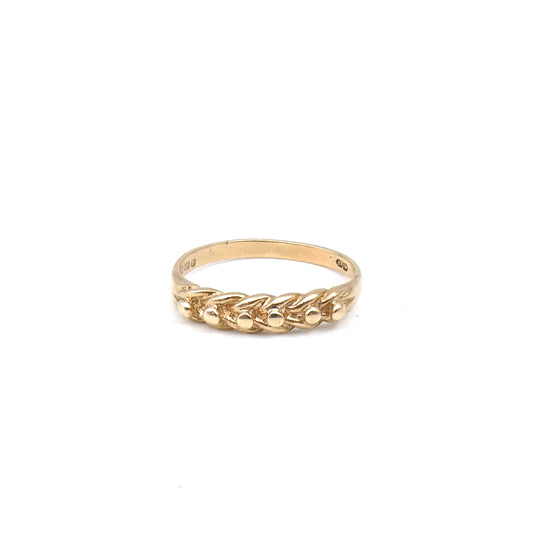 Vintage fine Keeper's ring, 9kt gold woven band.