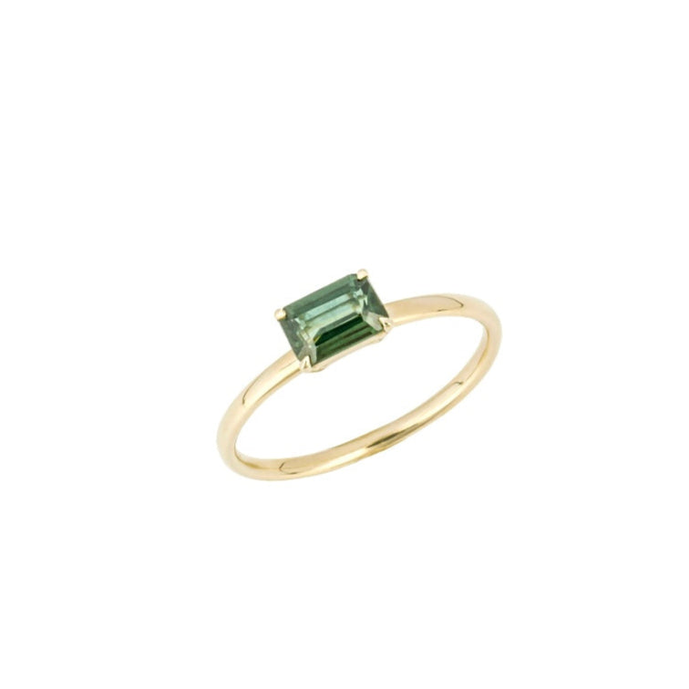 Green Sapphire rectangular ring ring, a new fine 9kt gold ring.