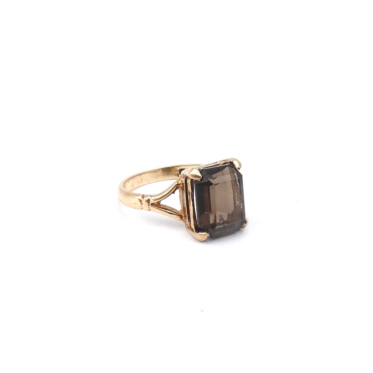 Vintage smoky quartz ring set in 9kt gold, a lovely clear translucent gemstone.