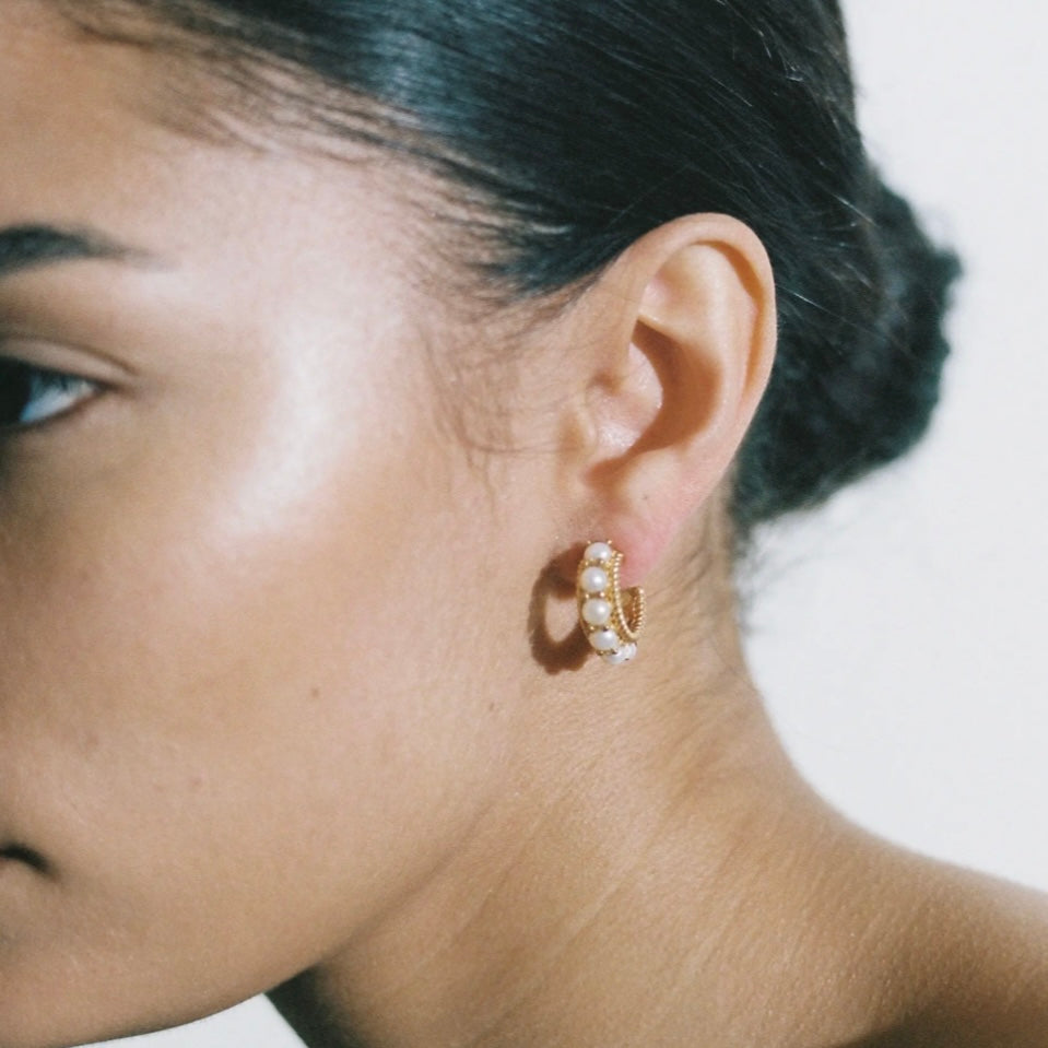 Rosalia Earrings Pearl