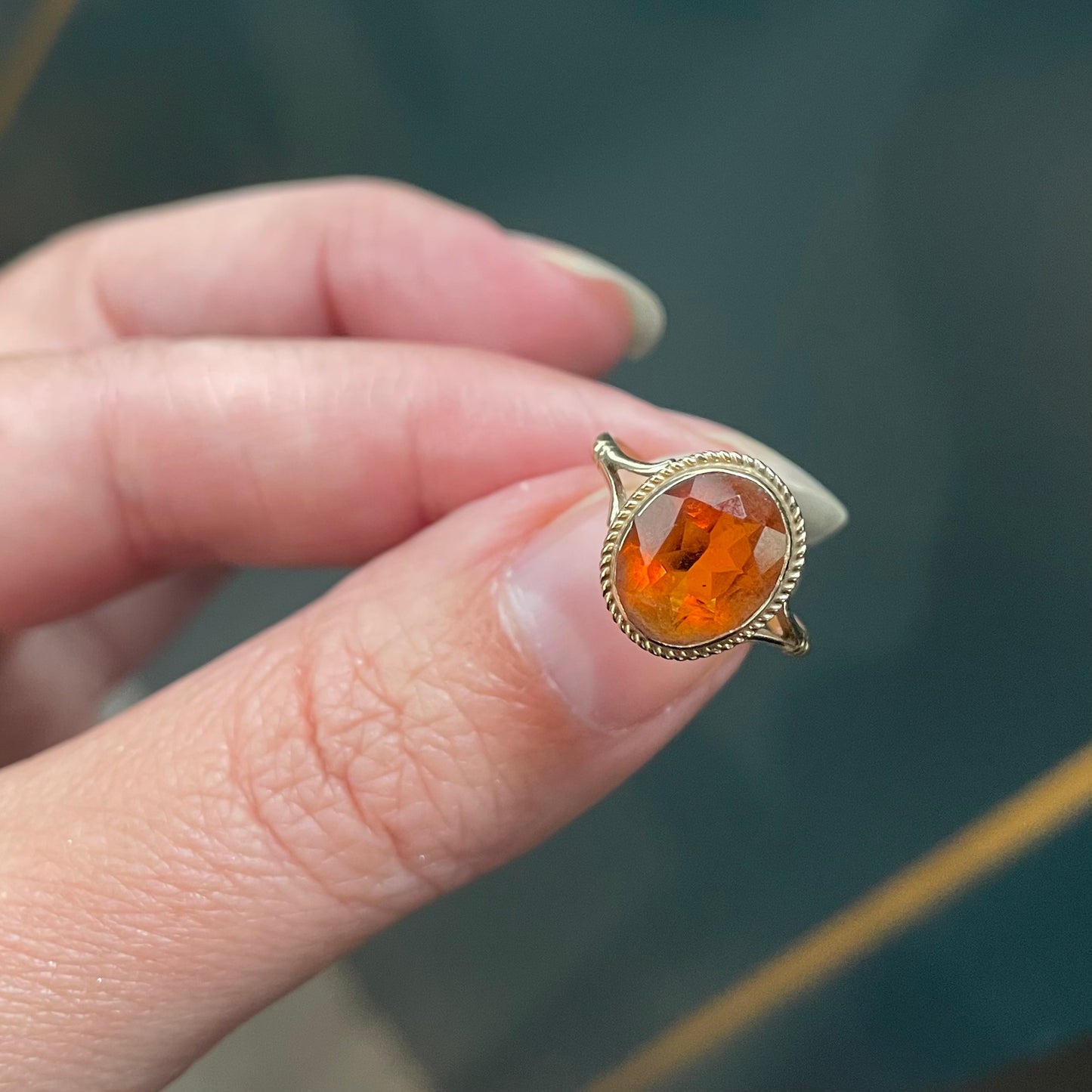Vintage Madeira Citrine Ring, with a rope edged setting 9kt gold,