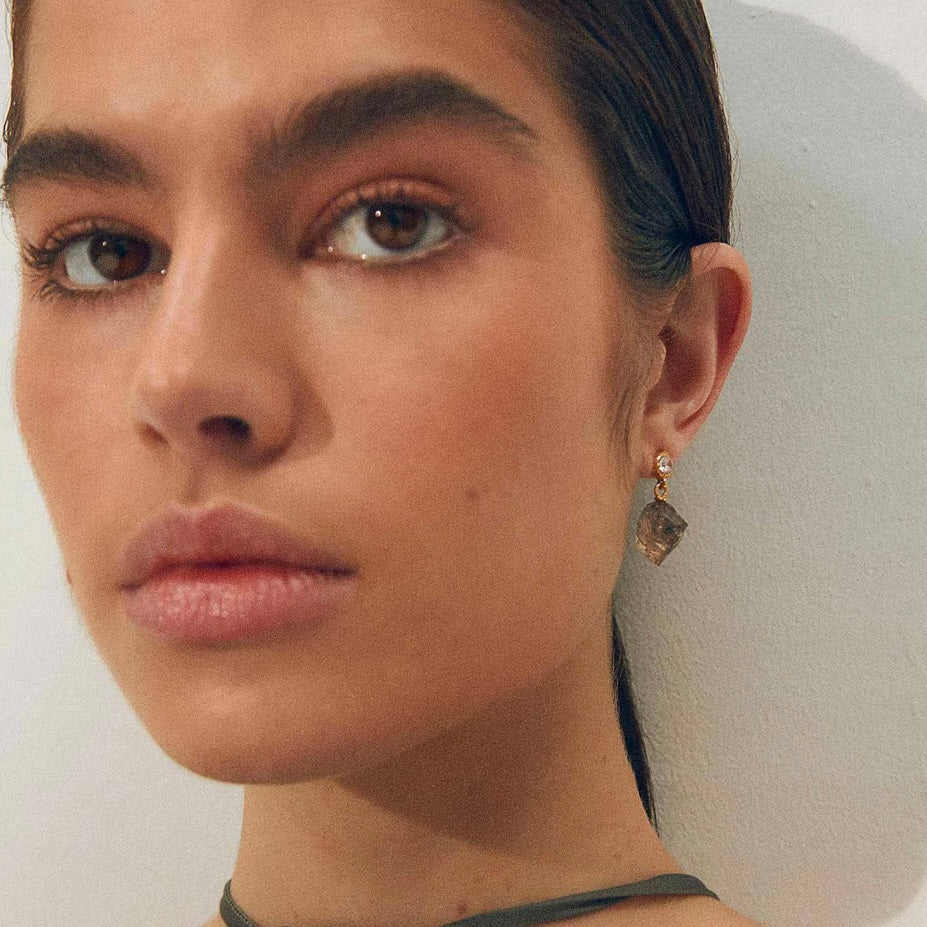 Athena and raw quartz earrings champagne