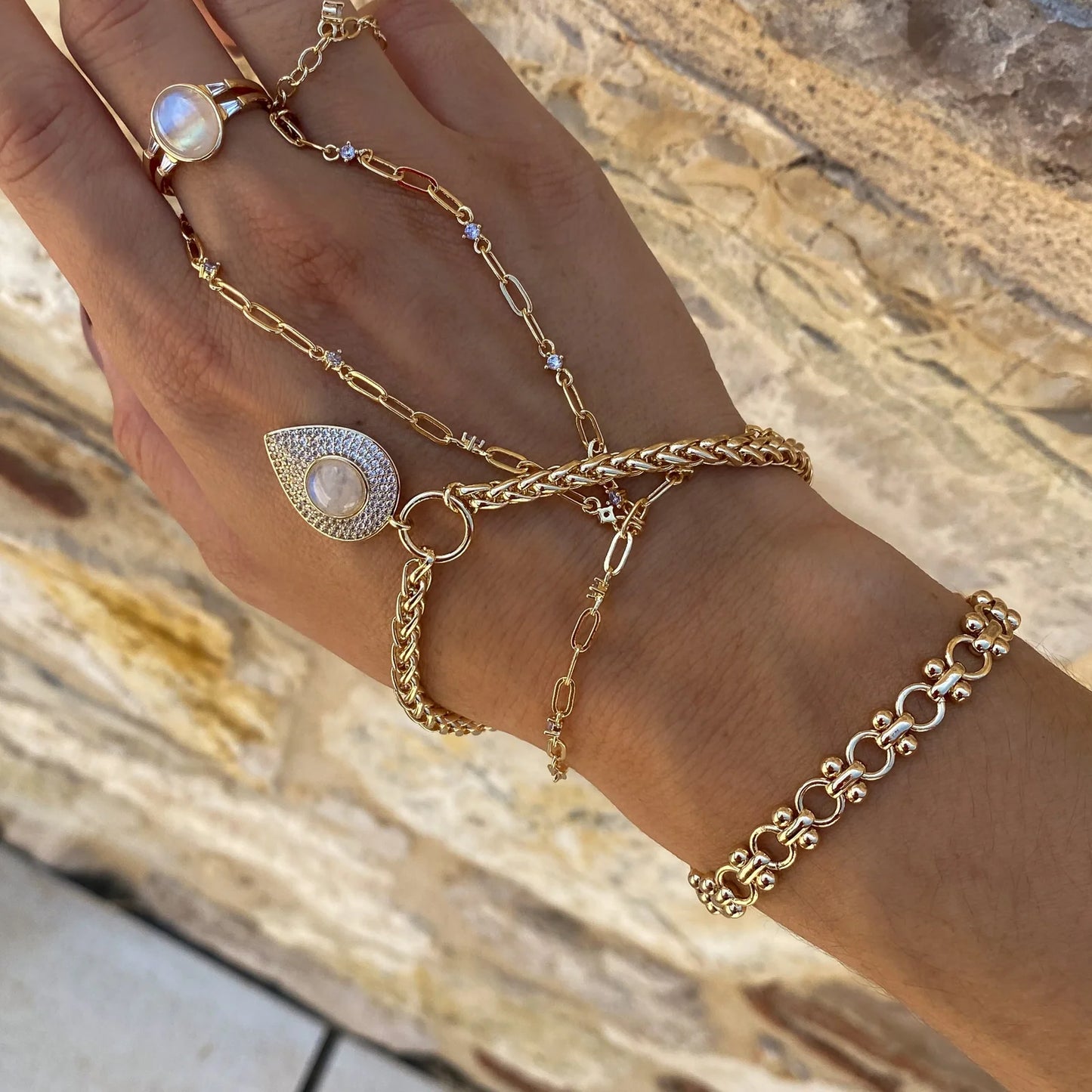 Chloe bracelet in Gold