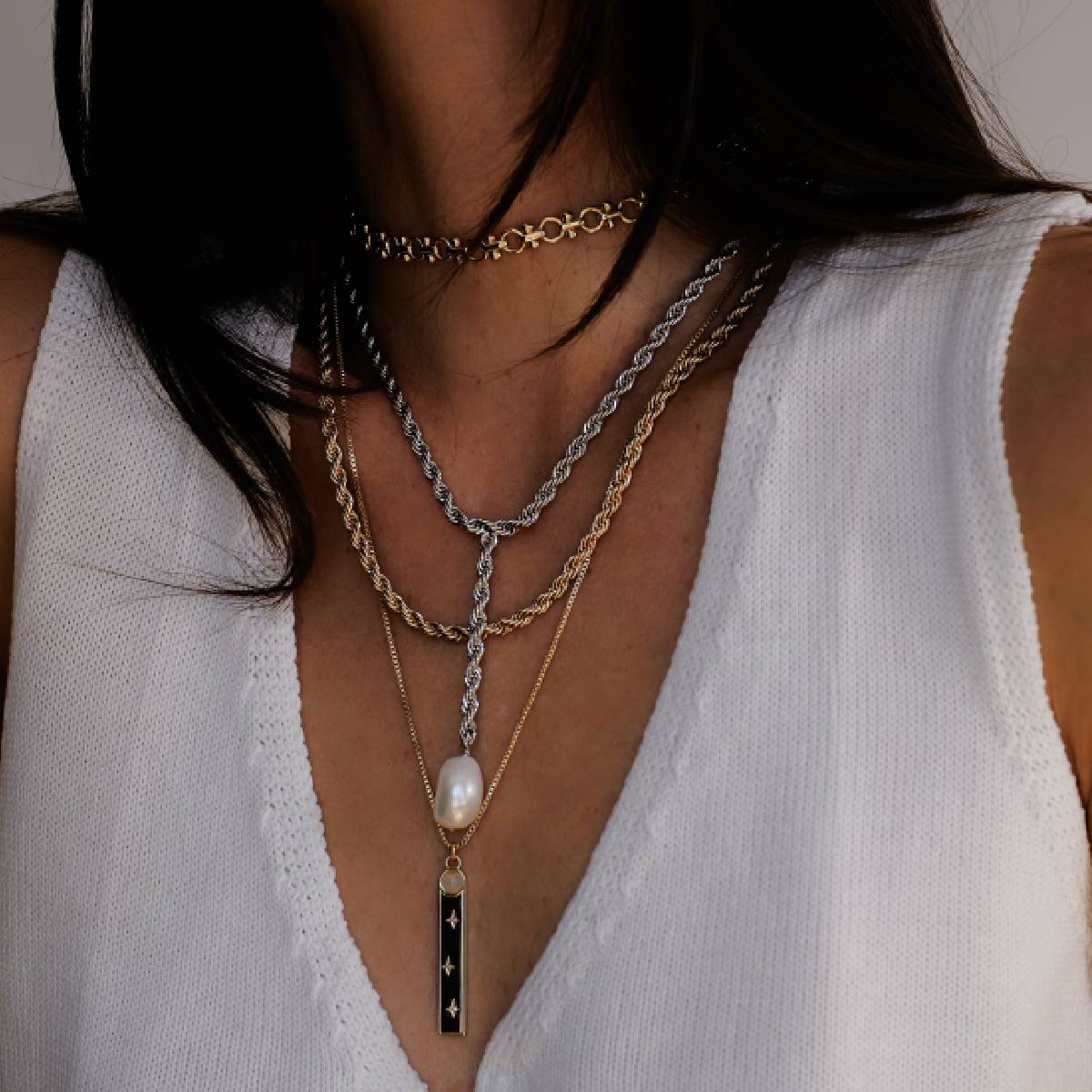 Pearl Lariat Necklace Rhodium