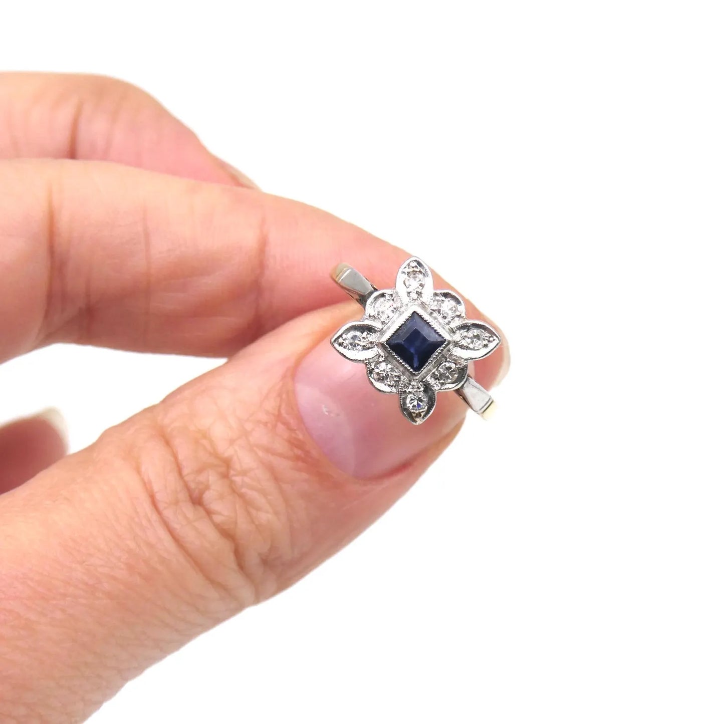 Vintage sapphire diamond ring set in platinum and 18ct gold, an art deco style ring.