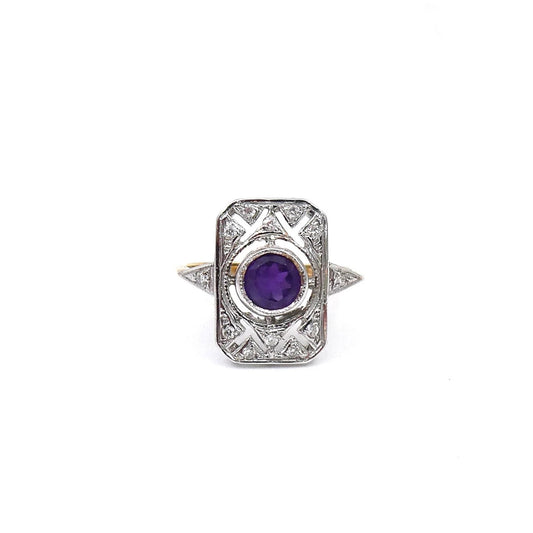 Art Deco style Amethyst diamond ring with an openwork design 18kt gold. - Collected