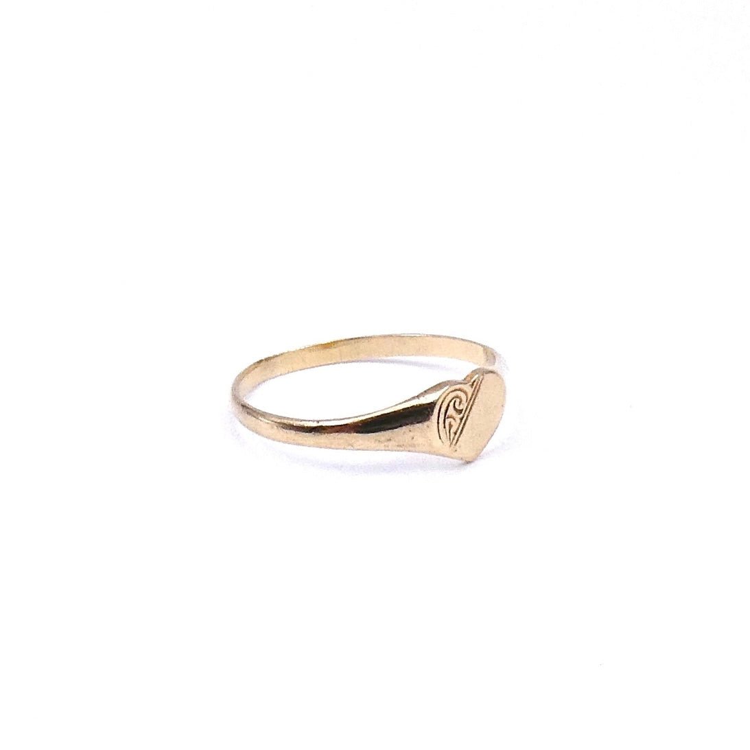 Gold heart ring, a small heart signet ring with a pattern across its face. - Collected