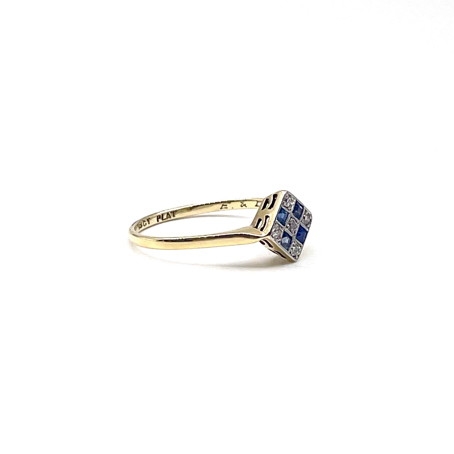 Antique chequerboard ring, with sapphires and diamonds 18kt gold and Platinum.