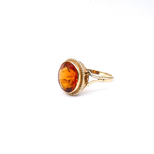 Vintage Madeira Citrine Ring, with a rope edged setting 9kt gold,