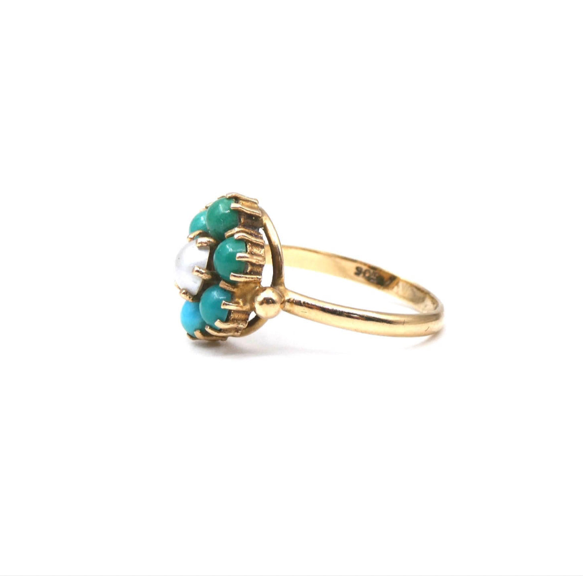 Vintage Turquoise, agate and pearl 9kt gold Ring.