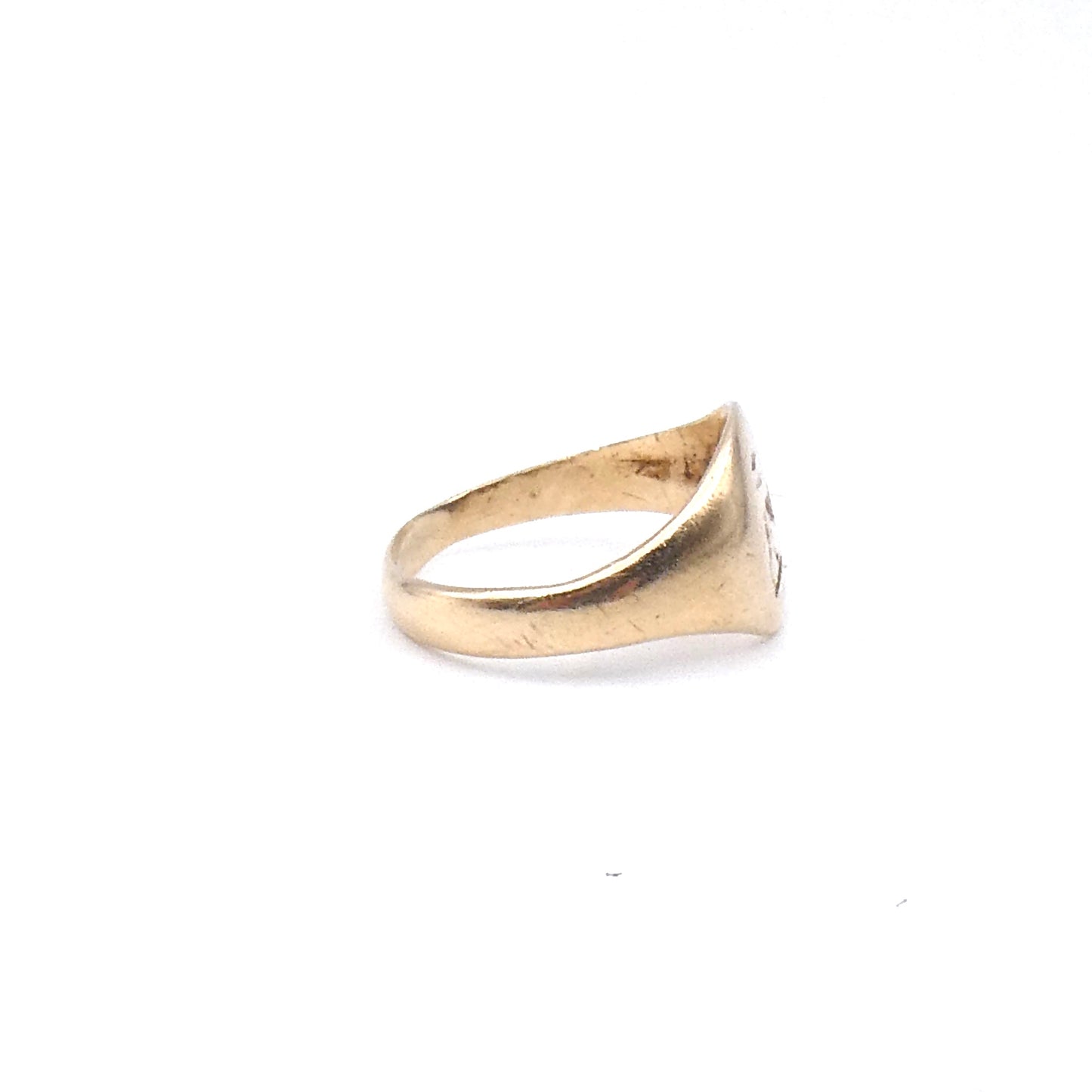 Vintage signet ring, 9kt gold with an engraved Stag.