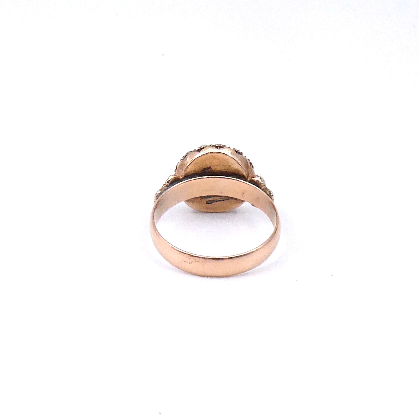 Antique garnet and pearl cluster Ring, Hallmarked Chester 1911.