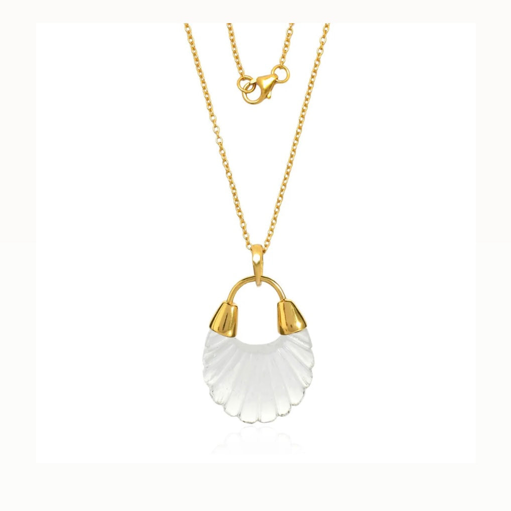 Etienne Necklace in clear.