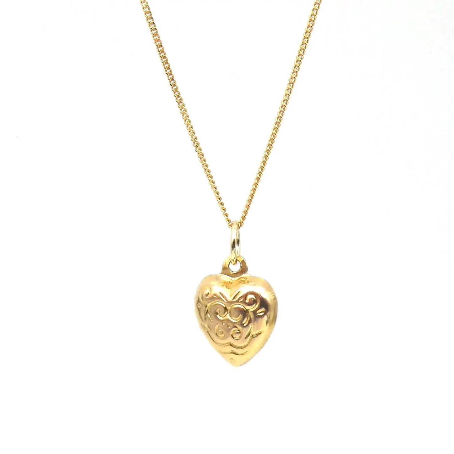 Vintage gold heart pendant, small ornate pendant for everyday wear, vintage heart necklace.