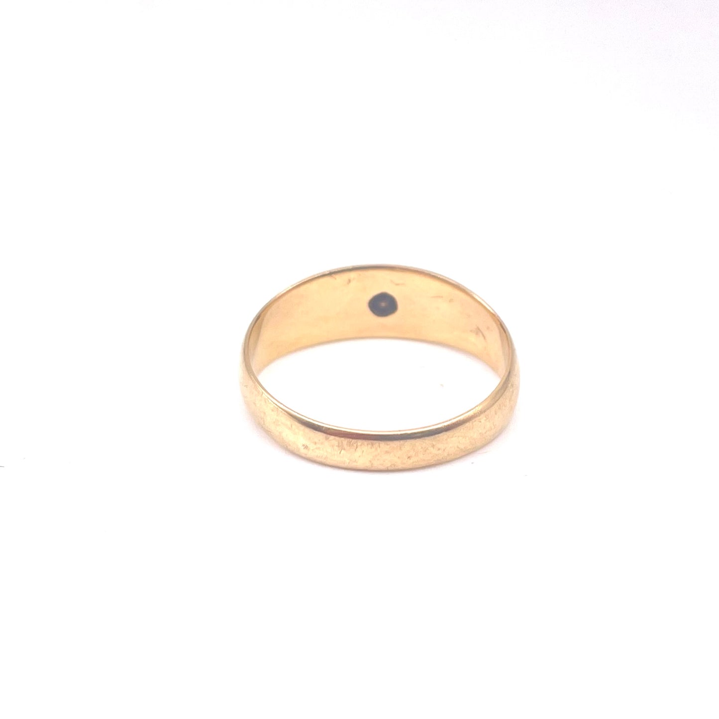Antique 18kt gold gypsy ring set with a single cut diamond.
