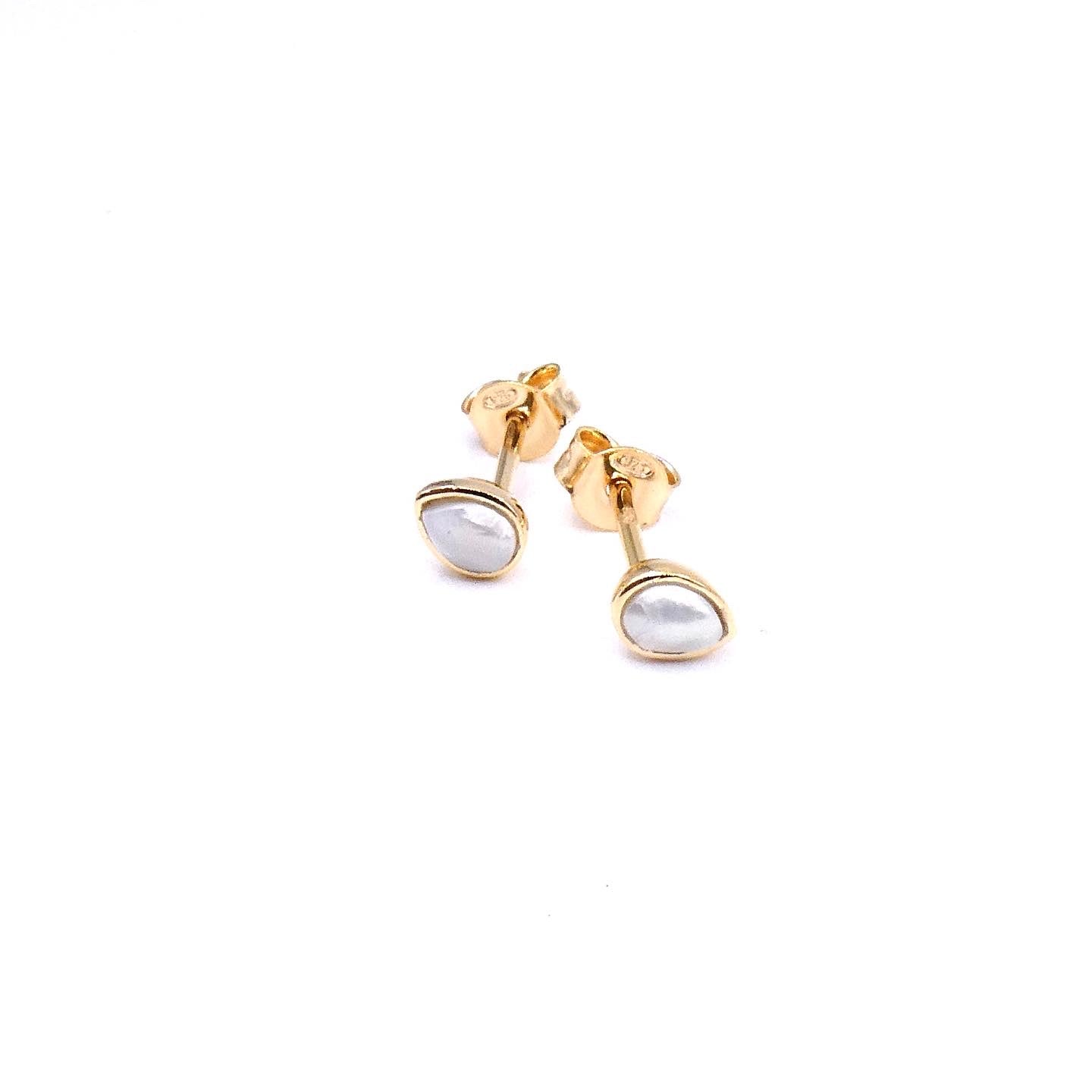 Pearl pear shaped studs, gold plated on silver. - Collected