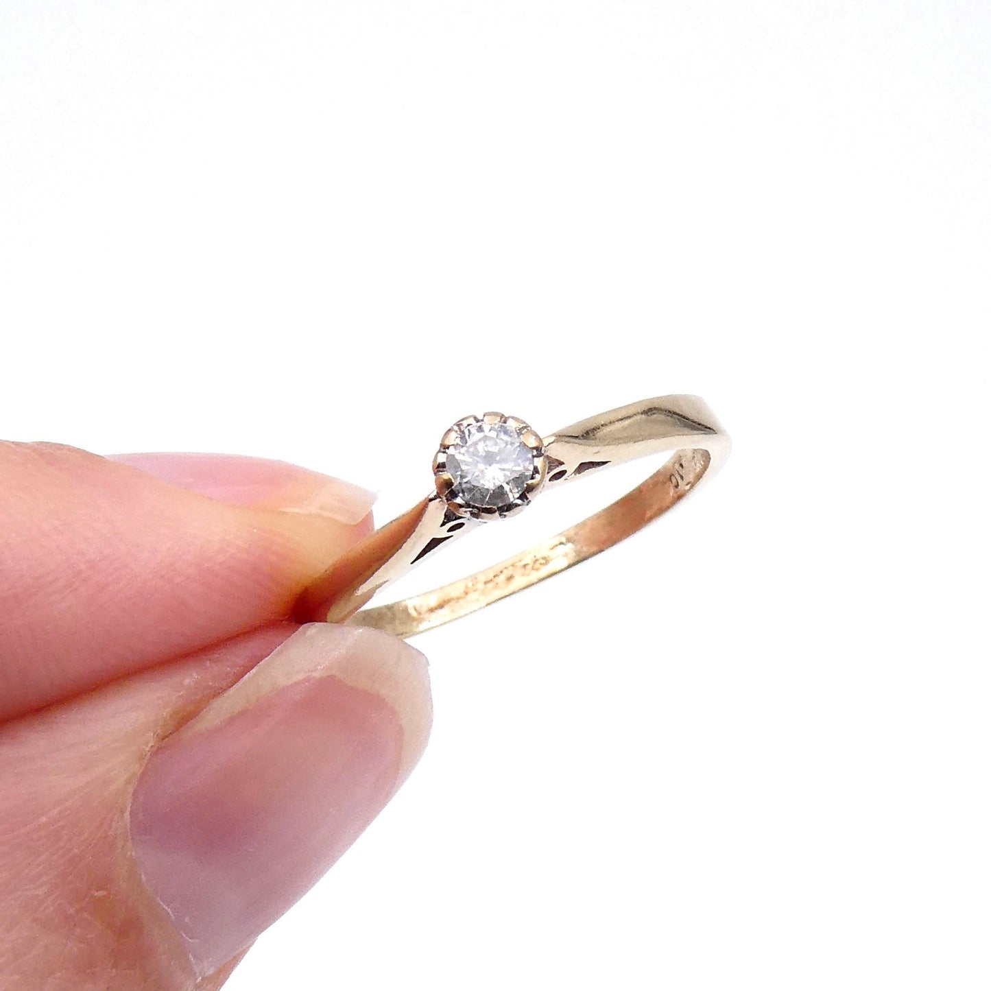 Vintage gray diamond solitaire ring, a small diamond ring set in 9kt gold, a recent vintage diamond ring. - Collected