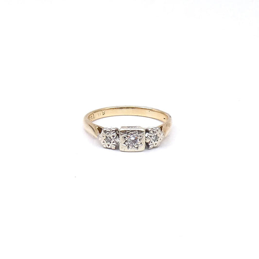 Vintage three stone diamond Ring, perfect vintage promise ring 9kt gold. - Collected